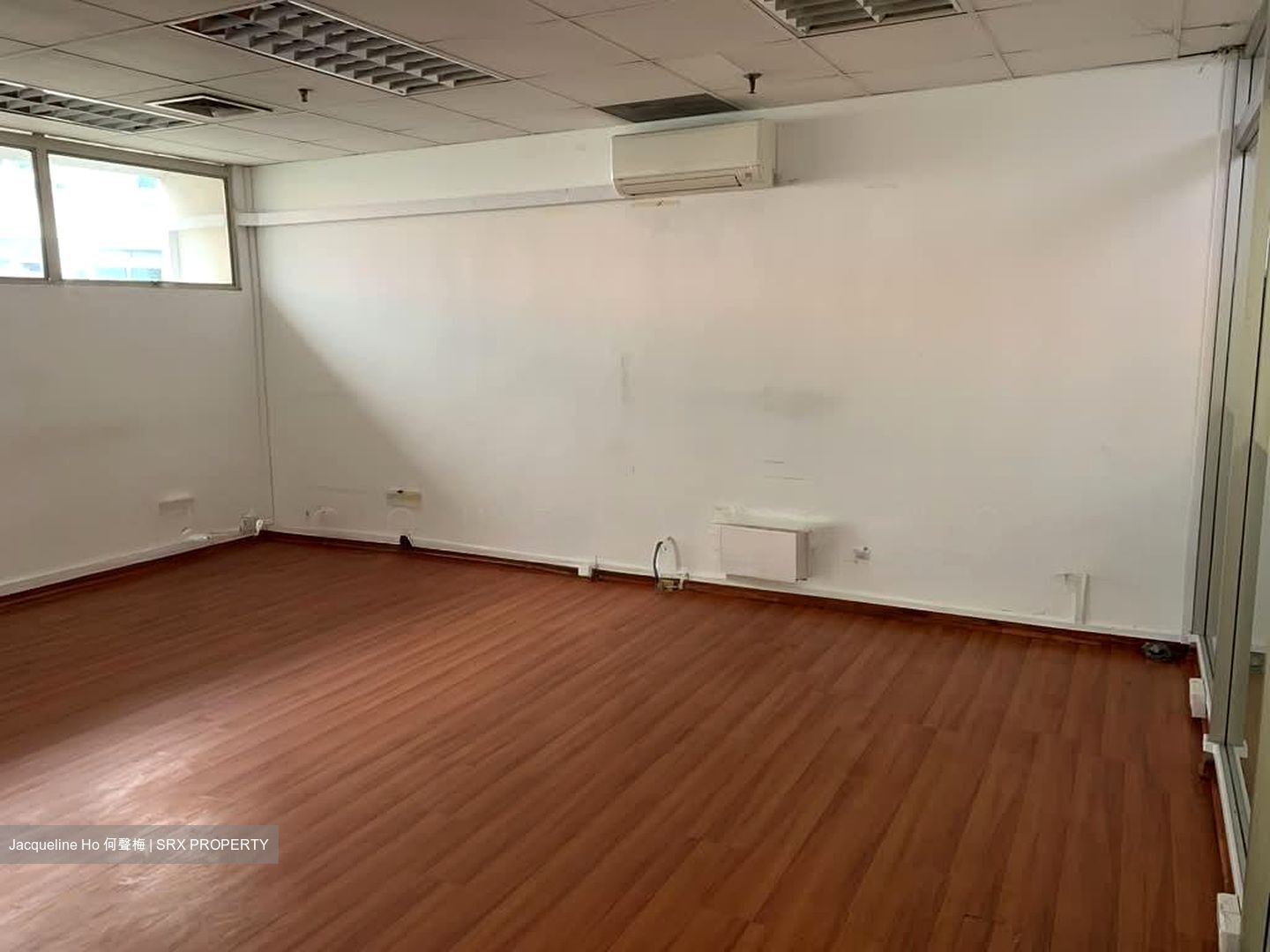 Hoa Nam Building (D8), Office #554750141